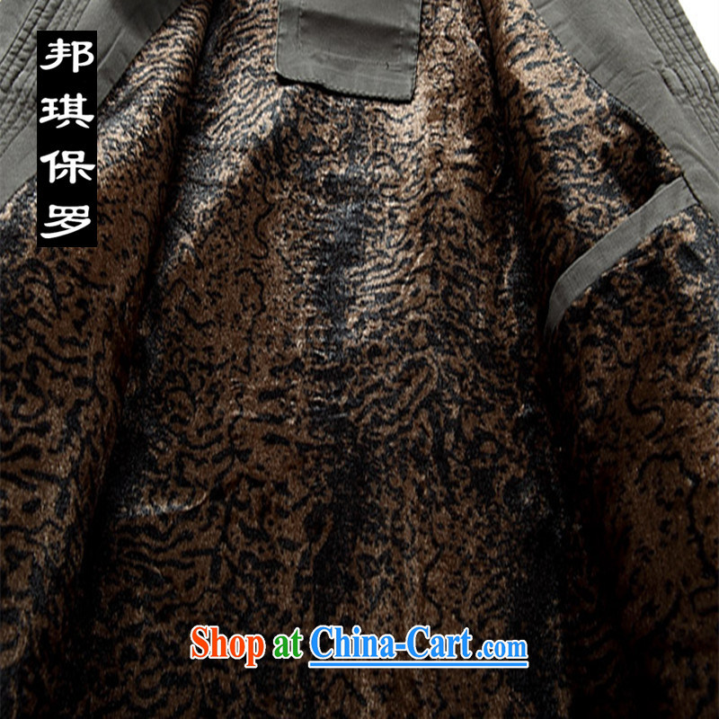 Bong-ki 2014 Paul Winter, Chinese men and the lint-free cloth, older Chinese parka brigades